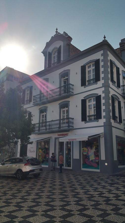 Edificio Charles 301 Apartment ฟุงชาล ภายนอก รูปภาพ