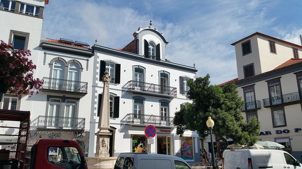 Edificio Charles 301 Apartment ฟุงชาล ภายนอก รูปภาพ