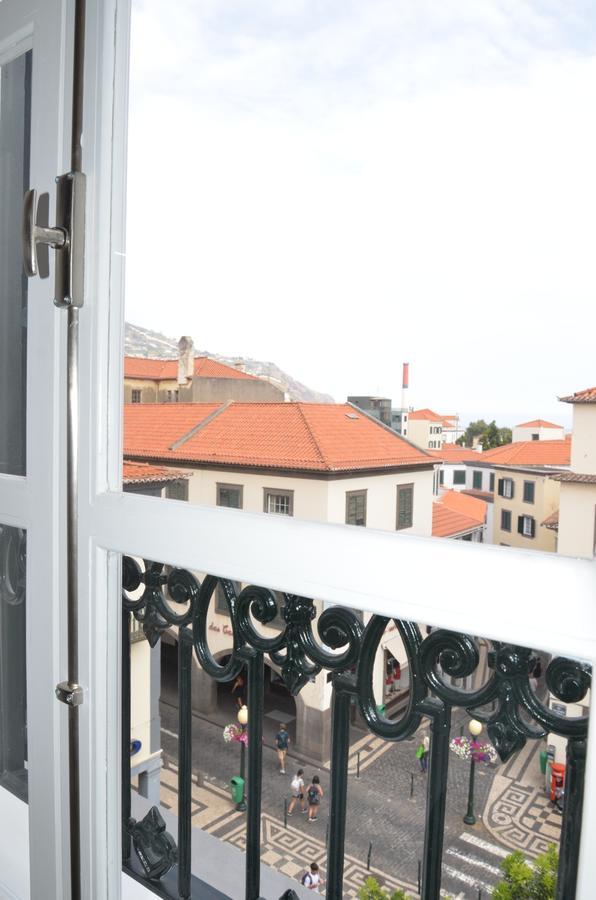 Edificio Charles 301 Apartment ฟุงชาล ภายนอก รูปภาพ