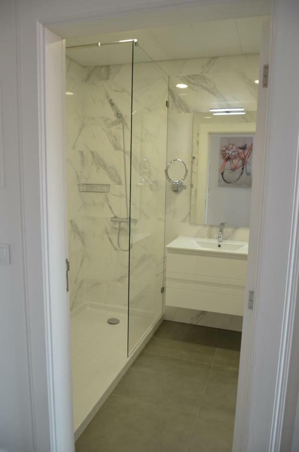 Edificio Charles 301 Apartment ฟุงชาล ภายนอก รูปภาพ